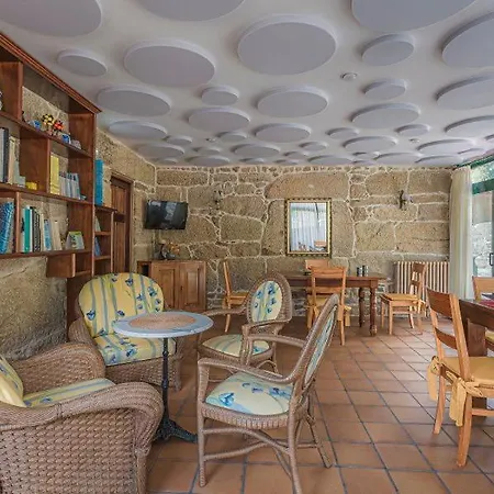 Casa Pazos-arbo * Arbo